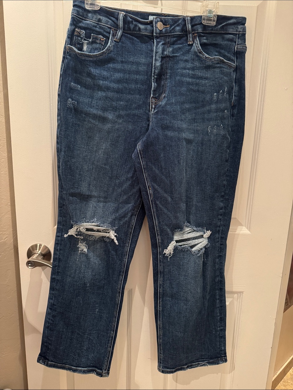 Lovervet by vervet Women's Straight cropped Leg Distressed Jeans in Dark Blue